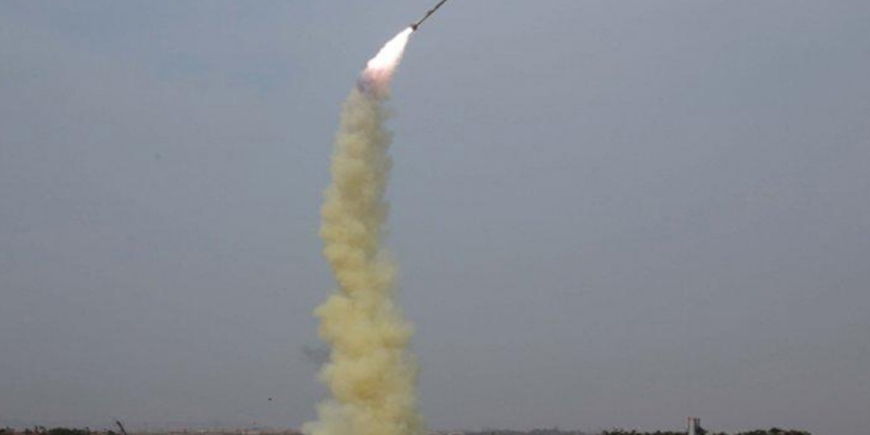 التحالف العربي يعترض صاروخا باليستيا في سماء مدينة الرياض