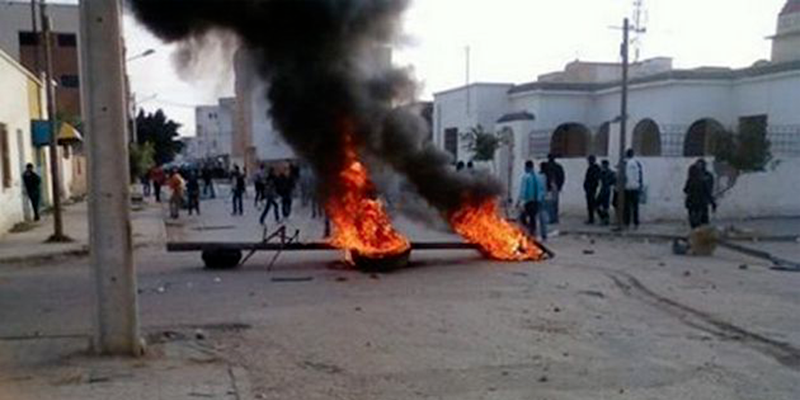 Plusieurs centaines de manifestants pacifiques jugés par contumace à Gafsa, dénonce Amnesty International