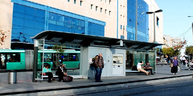 Attaque au couteau à la gare routière de Jérusalem 