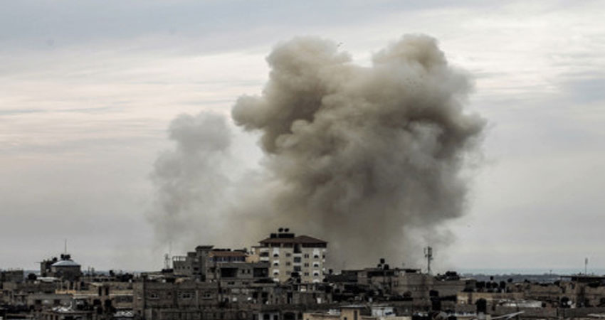 إصابة 3 فلسطينيين في غارة إسرائيلية على قطاع غزة