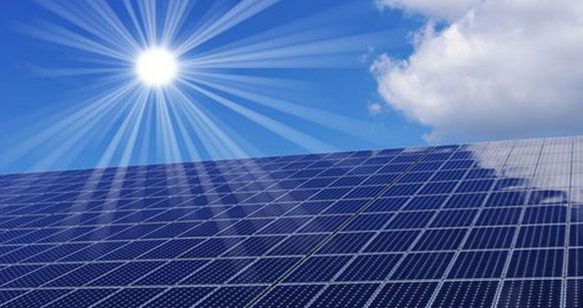 وزارة الطاقة تتلقى 58 طلبا من شركات ترغب في توليد الكهرباء من الشمس والرياح
