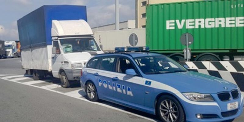 Des clandestins dans un conteneur venant de Tunisie au port de Gênes