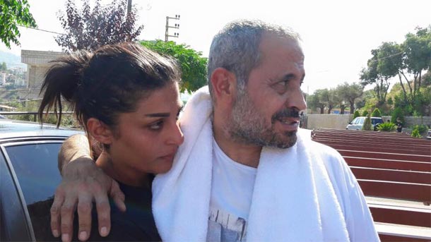 En photo : Après Kadhafi, Georges Wassouf choisit une femme comme agent de protection rapprochée