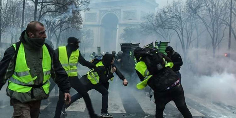 السلطات الفرنسية تمنع ''السترات الصفراء '' من التظاهر في الشانزليزيه