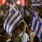 الناخبون اليونانيون يصوتون بـ’لا’ على خطة الإنقاذ الأوروبية