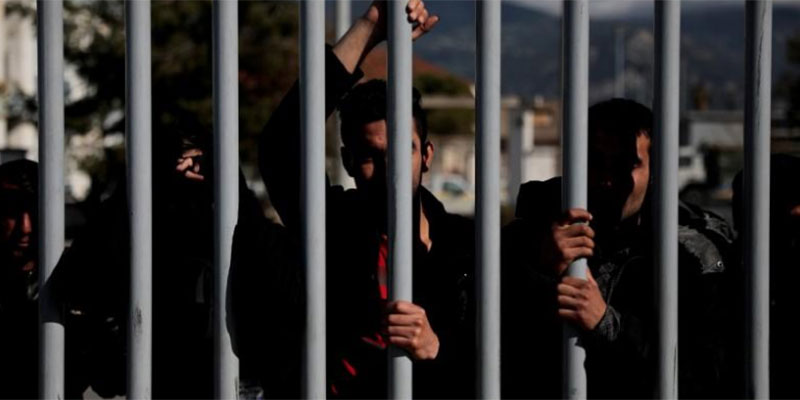 جماعات حقوقية تنتقد اليونان لحظرها انتقال المهاجرين من جزر