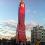 Photo du jour : L’horloge s’habille pour fêter la Révolution tunisienne