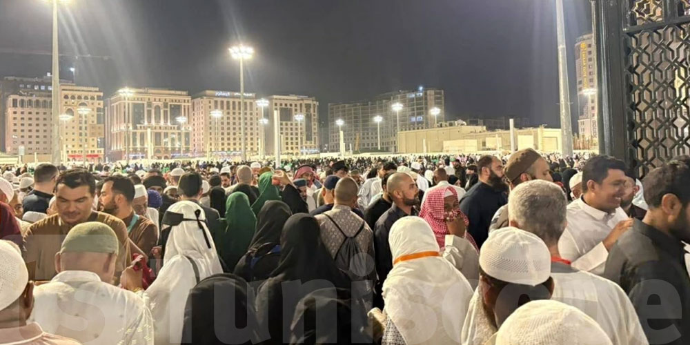 ليلة 27 رمضان: توافد قياسي للمصلين في المسجد النبوي