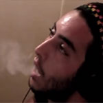 كلاي بي بي جي يصدّق إشاعة الجرعة الزائدة و يزور حمزاوي في بيته