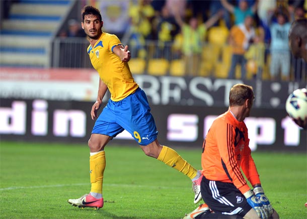 hamzayouneschampionsleague-160914-2.jpg