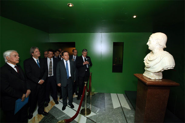 بالصور : معرض و محاضرة حول القائد حنبعل بقصر قرطاج