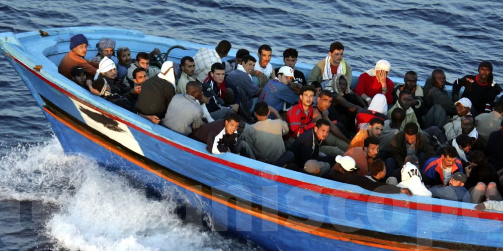 صفاقس: مهاجرون يحاولون افتكاك مركب حرس ويعتدون على عون بآلة حادة
