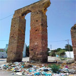 En photo : Quand les poubelles masquent 2000 ans d’histoire de la Tunisie
