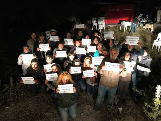 En photos : L’équipe du feuilleton Dawema rend hommage à Mohamed Akkari