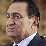 La justice maintient Hosni Moubarak en détention pour 15 jours