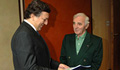 Charles Aznavour devient ambassadeur pour l'Arménie en Suisse