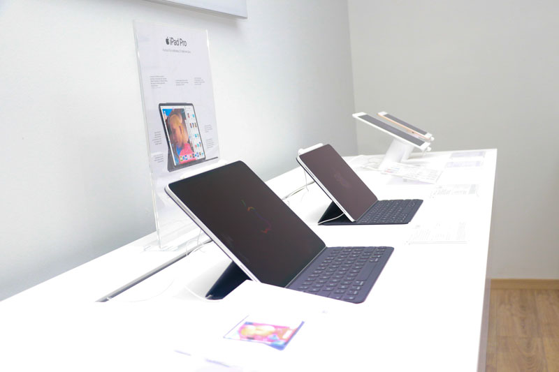 iStore-191219-47.jpg