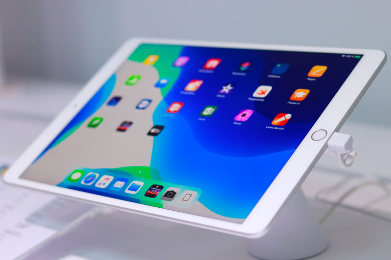 iStore-191219-80.jpg