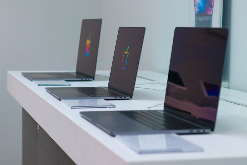 iStore-191219-82.jpg