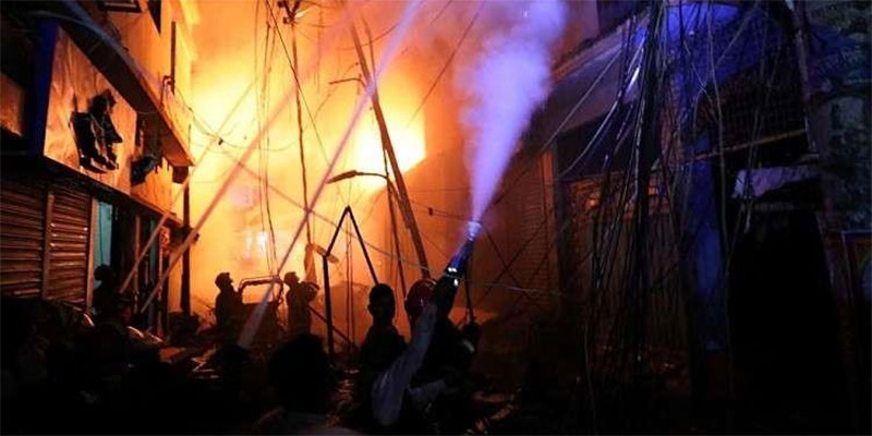 مقتل 70 في حريق هائل بعاصمة بنجلادش