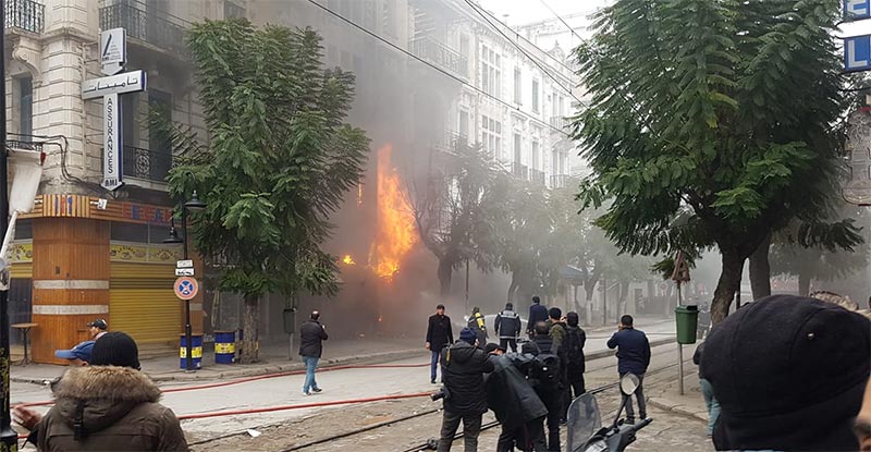 En vidéo : Un important incendie à l’Avenue de Carthage à Tunis, le ministère de l'Intérieur explique 