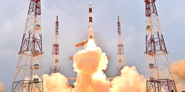 L'Inde envoie 104 satellites dans l'espace d'un seul lancer