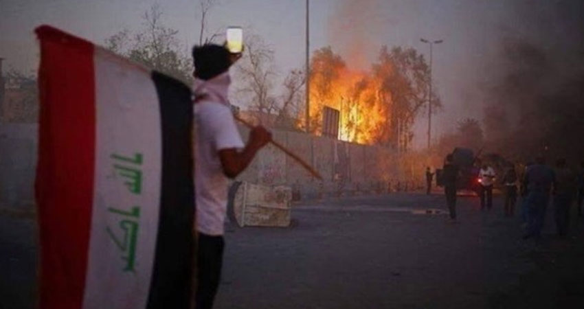 البصرة: متظاهرون يقتحمون حقلاً للنفط ويحتجزون عمالاً كرهائن