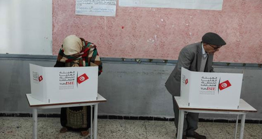 هيئة الانتخابات تنشر القائمات الأولية للناخبين