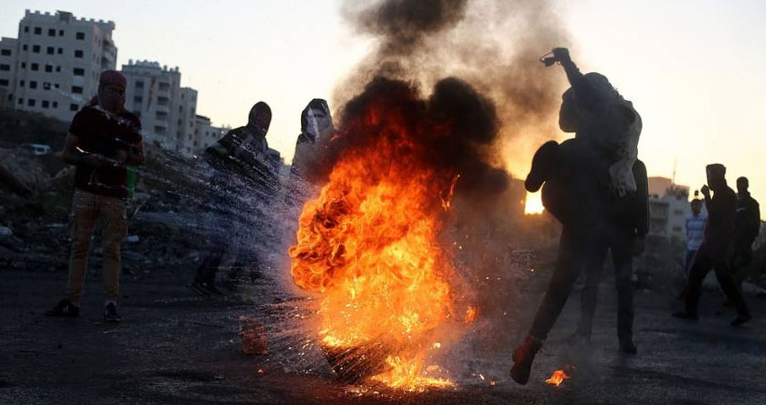 خبير إسرائيلي: استمرار المظاهرات بالضفة وغزة قد يوقع حرب جديدة