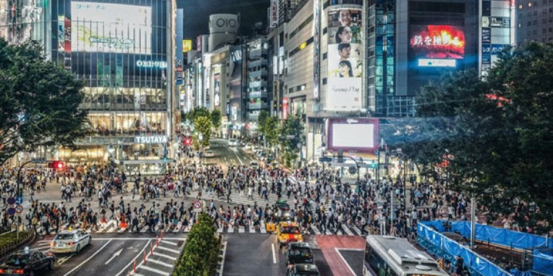 Une voiture fonce sur la foule au Japon faisant 9 blessés