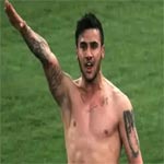 En vidéo: Un joueur de foot banni à vie à cause d'un geste nazi