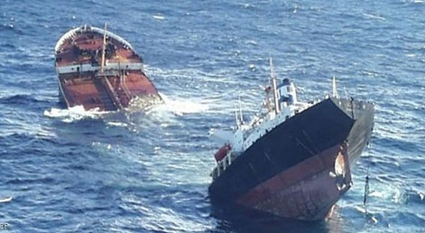 تطورات التحقيق في حادثة اصطدام الخافرة العسكرية بمركب المهاجرين