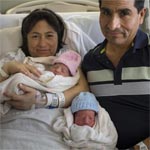 Une femme accouche d'un bébé en 2013 et de son jumeau en 2014