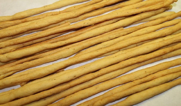 Saisie à Monastir de 51 mille sachets de « kakis » et 2000 litres d'huile végétale subventionnée
