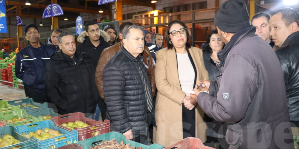 تزامنا مع اقتراب شهر رمضان: وزيرة التجارة تتحوّل الى سوق الجملة