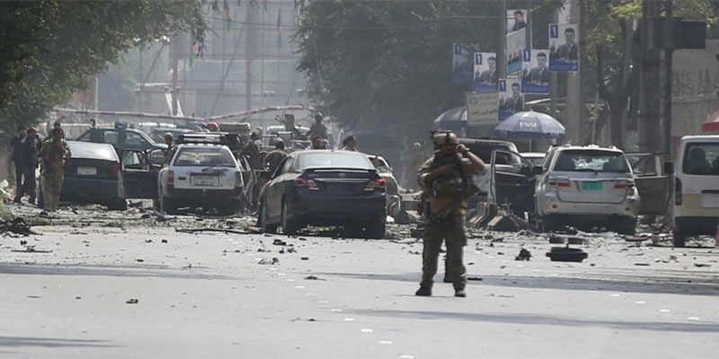 انتحاري يقتل 10 على الأقل ويصيب 42 في العاصمة الأفغانية