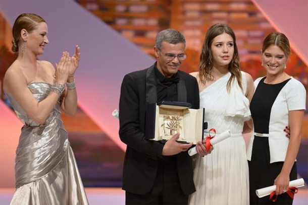 Kechiche va vendre aux enchères sa Palme d'or de ''la Vie d'Adèle'' pour financer la fin de son nouveau film