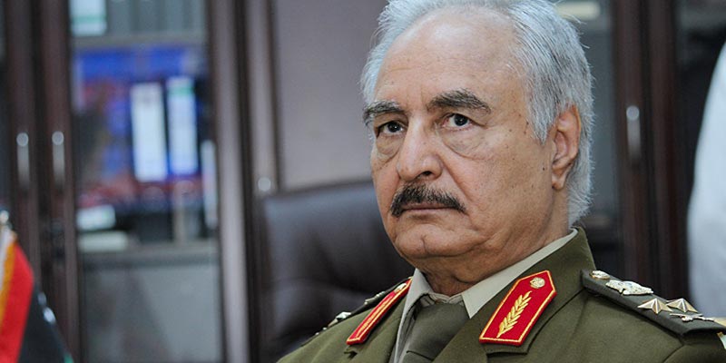 La Grèce encourage Haftar dans le processus de paix libyen