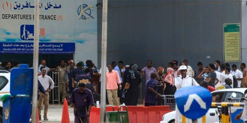 الشلل يضرب مطار الخرطوم على وقع ''فض الاعتصام''