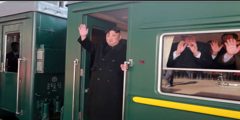 زعيم كوريا يتوجه بقطار مدرع إلى فيتنام للقاء ترامب 