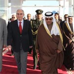 بالصّور : استقبال رئيس مجلس الوزراء الكويتي بمطار تونس قرطاج