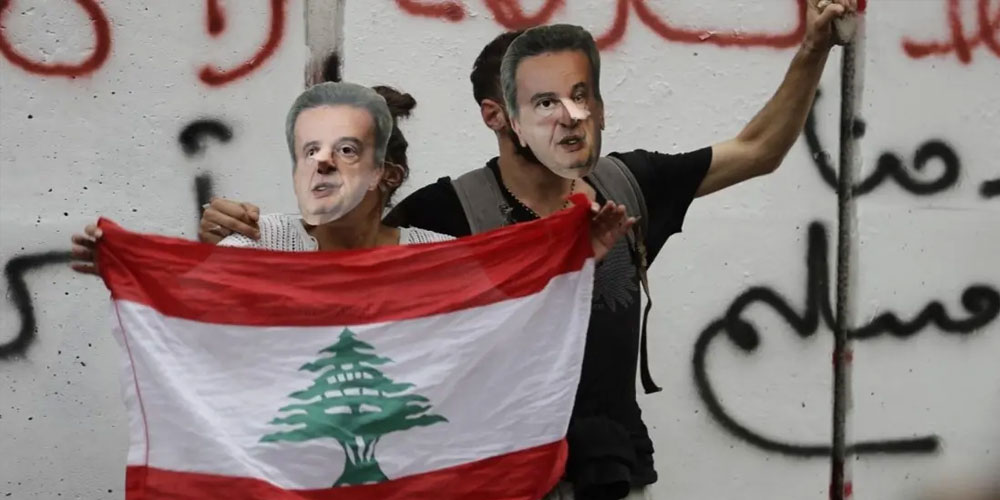 ضجة في لبنان...قرار بالقبض على شقيق حاكم البنك المركزي