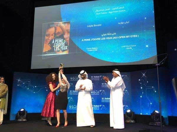 ‘A peine j’ouvre les yeux’ de Leyla Bouzid remporte le Muhr d’or à Dubaï