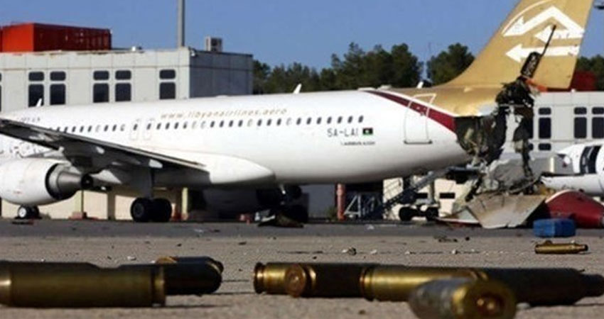 ليبيا: صواريخ تستهدف مطار معيتيقة الرئيسي أثناء زيارة مسؤولين دوليين لبحث السلام