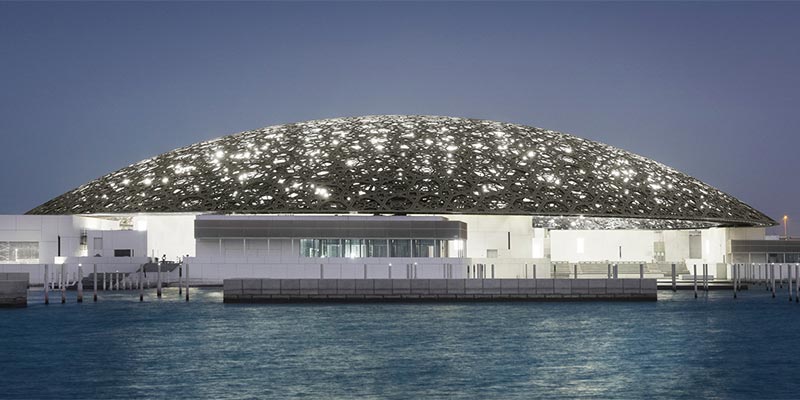 الإمارات تزيل قطر من خارطة للخليج العربي بمتحف ''اللوفر أبوظبي''