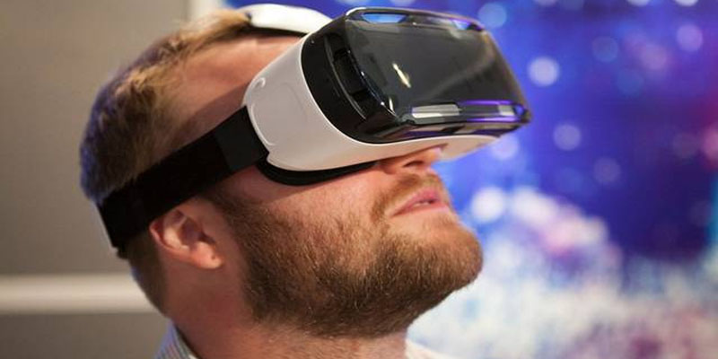أول حالة وفاة بسبب نظارات الواقع الافتراضي