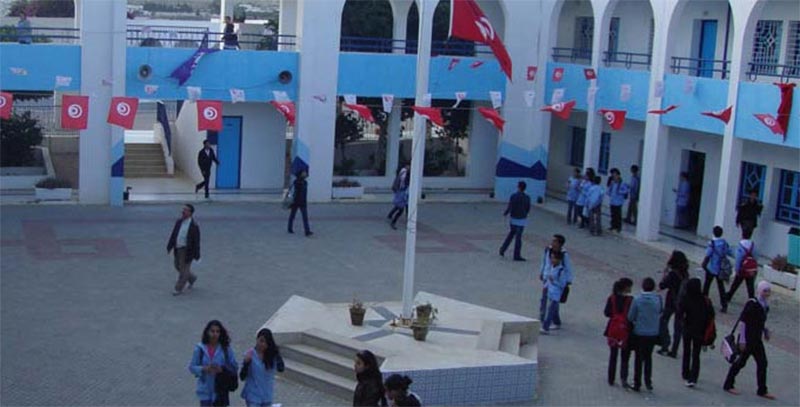 القصرين : تعليق الدروس بالمدرسة الإعدادية بحي الزهور
