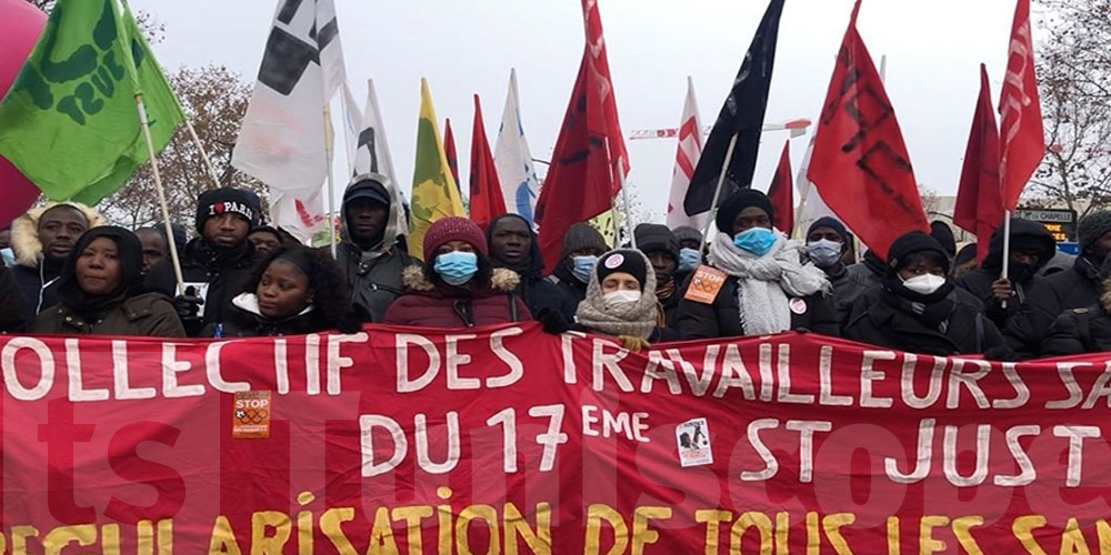 Manifestations massives à Paris contre le nouveau projet de loi sur l'immigration