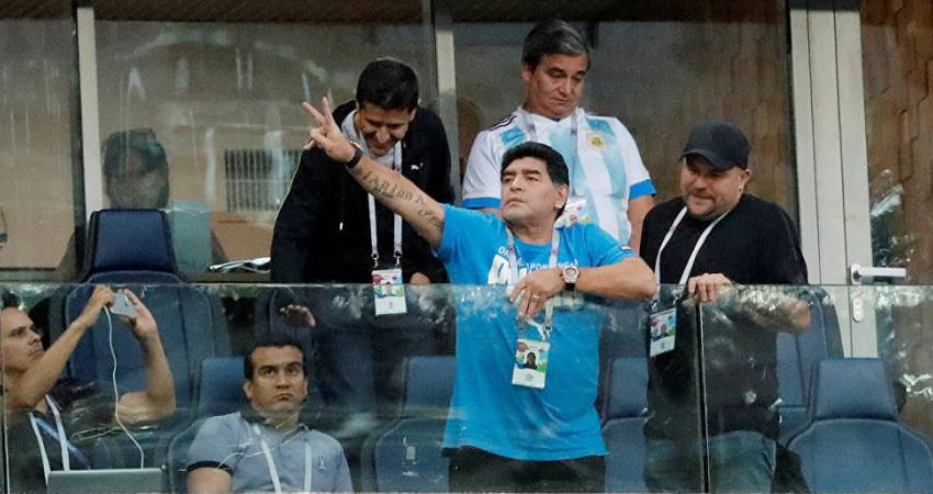 مارادونا يحضر مباريات الأرجنتين مقابل الأموال