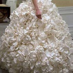 Quand le papier toilette se transforme en… robe de mariée 